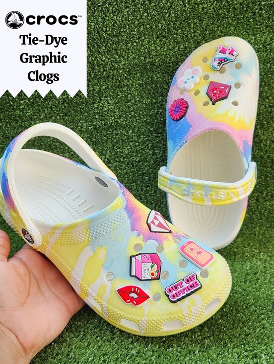 CROCS Other - CROCS Classic Tie-Dye Graphic Clogs Jibbitzs Included Size J5 Big Girls Youth